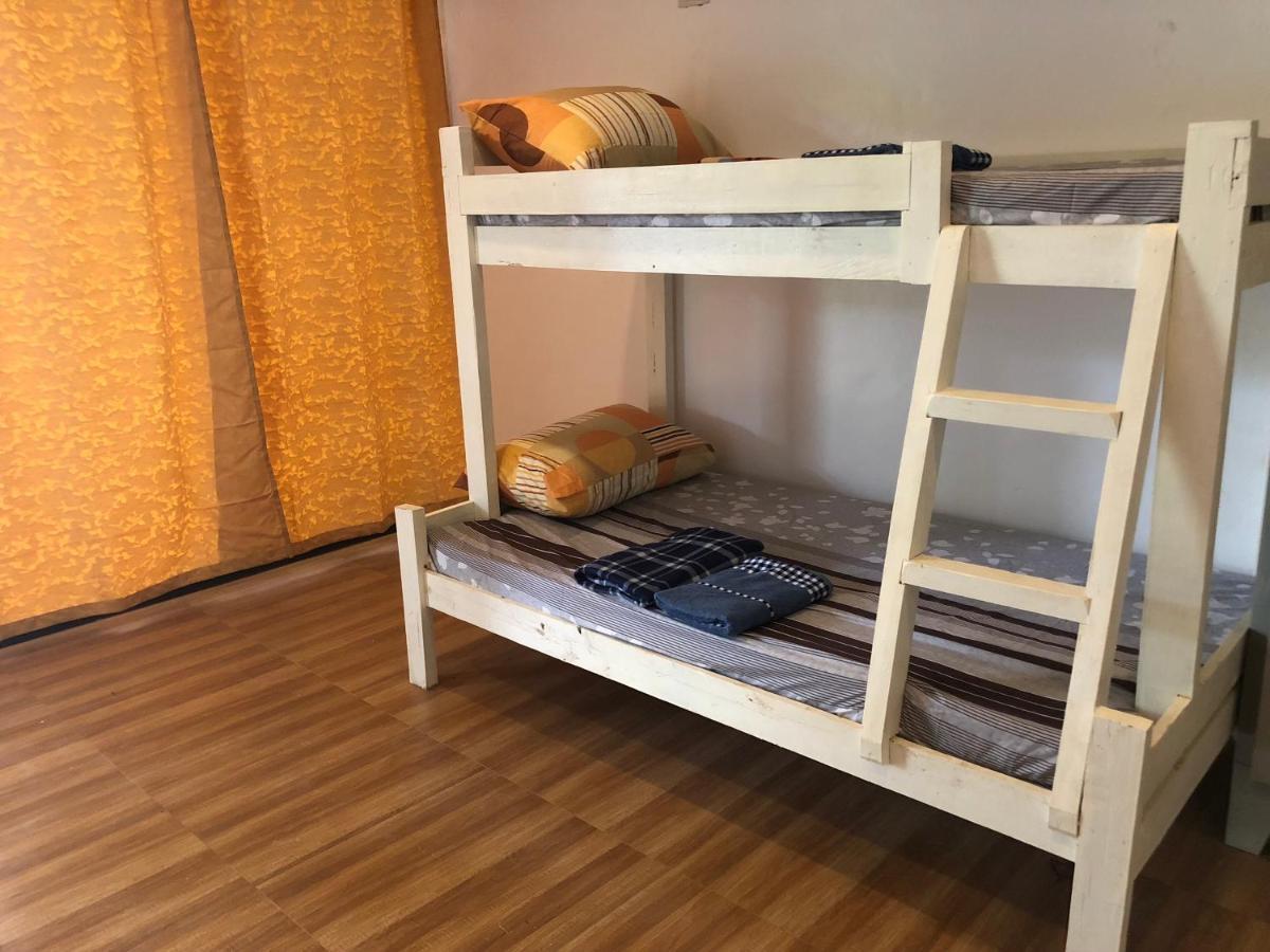 Alesseo Hostel Tiniguiban Buitenkant foto